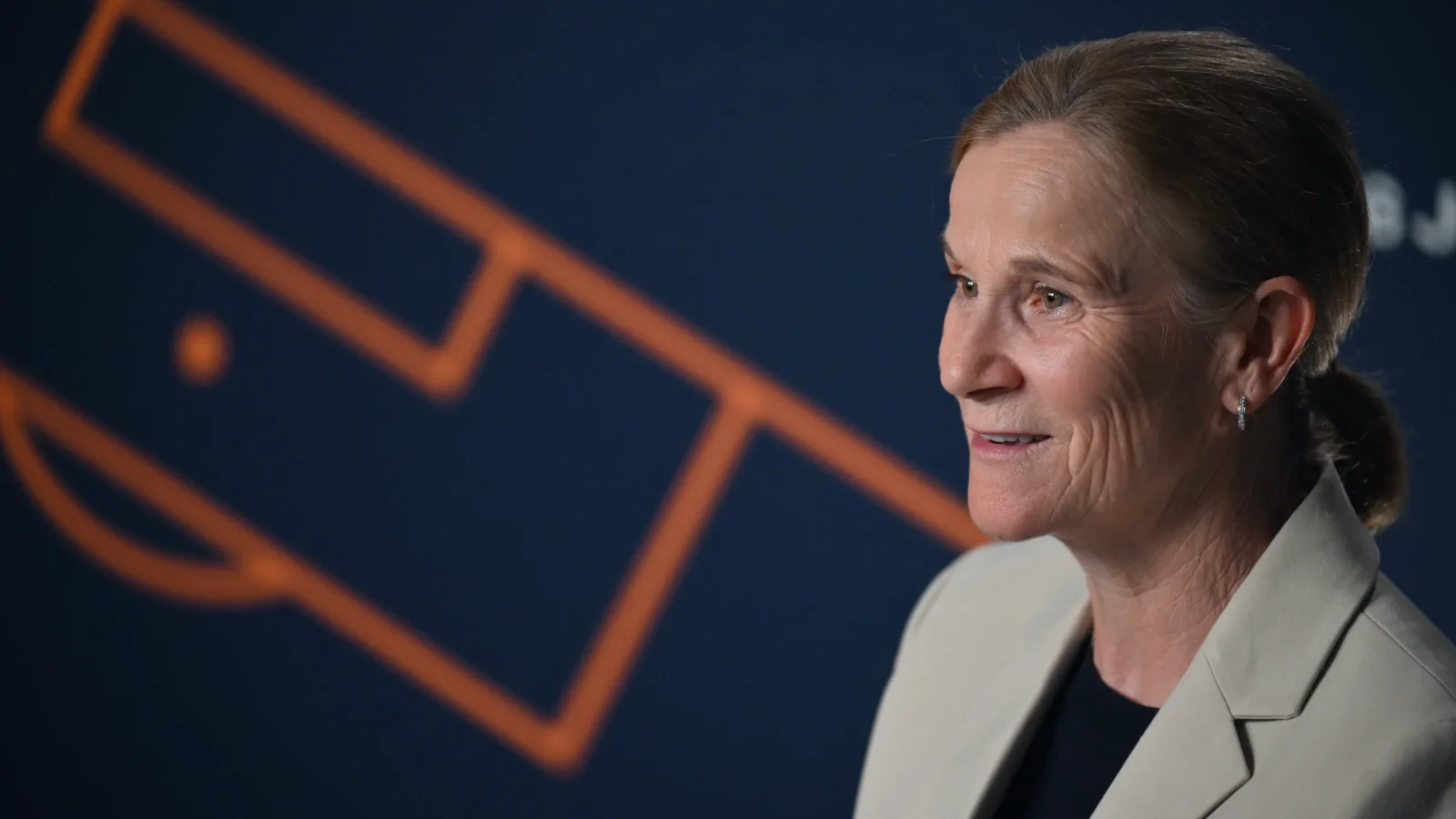 "Solo 12 de 32 DT eran mujeres en Australia 2023": la FIFA lo tomó como problema y legisló